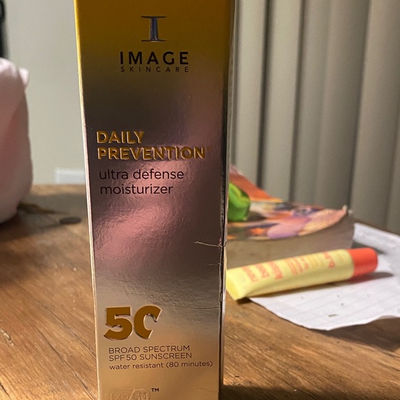 I Image Daily Prevention Ultra Defense Moisturizer 50 Spf50 BNIB - Picture 1 of 8